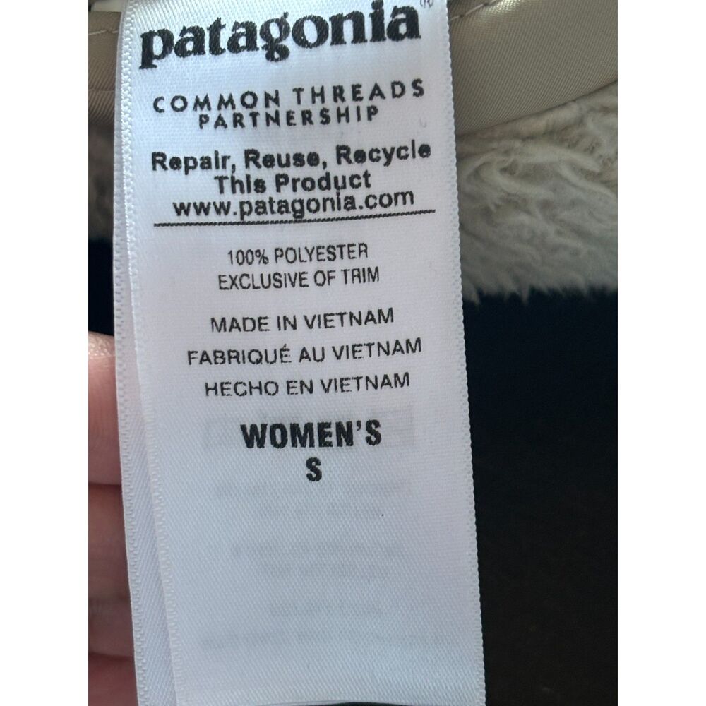 Patagonia Women's Vest Los Gatos Ivory Beige Tan Reversible Hooded Sherpa Size S - Picture 12 of 14